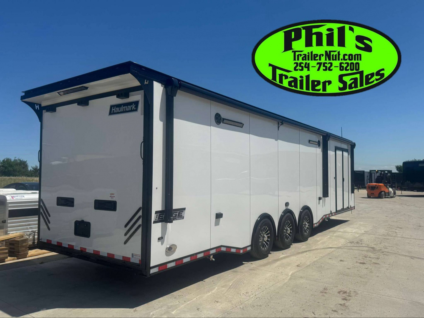 New Haulmark NEW 85X34 EDGE CAR ENCLOSED RACE TRAILER ELECTRIC AWNING HAULER TRAILER CARGO TRAILERS Car / Racing Trailer