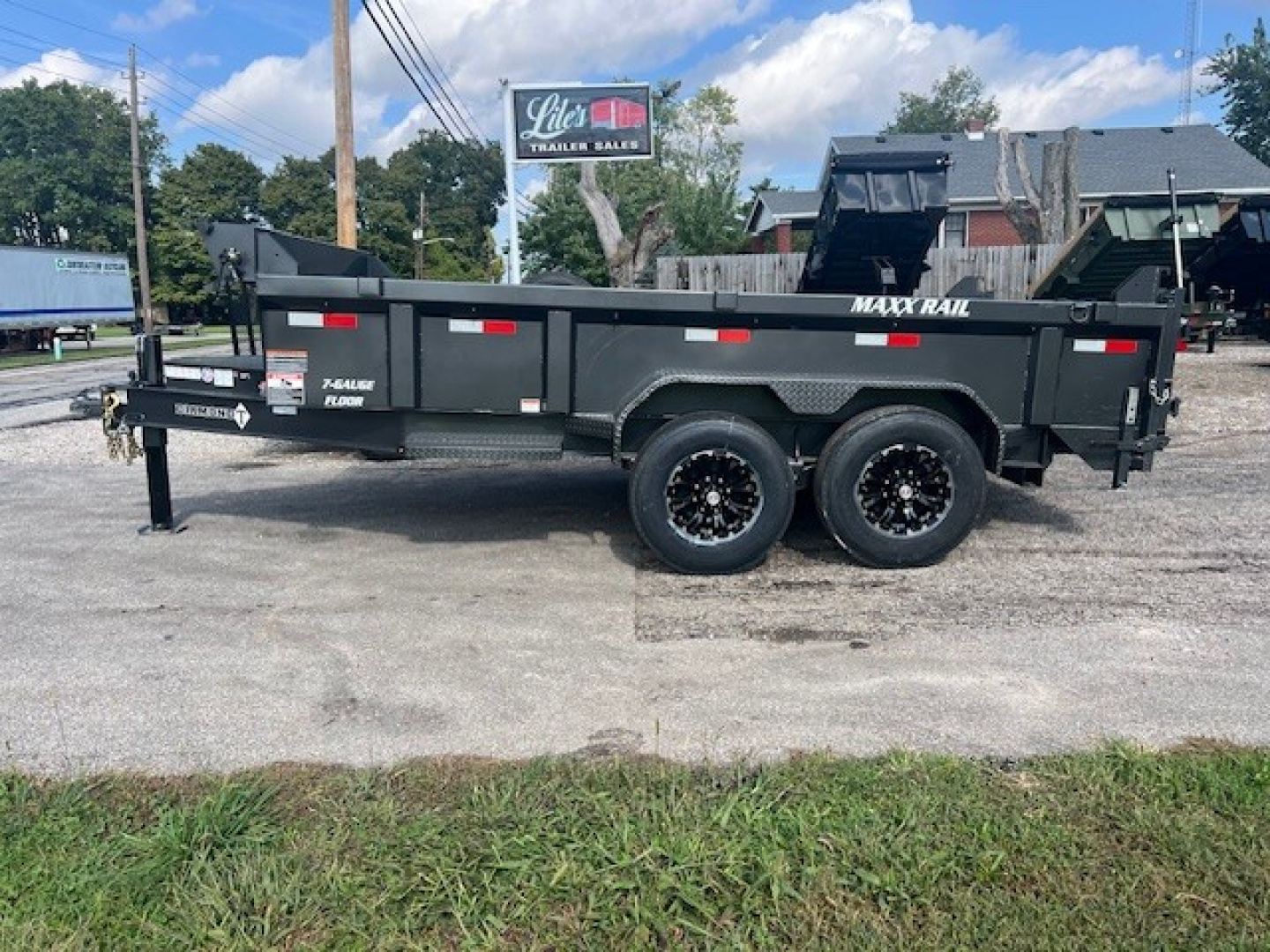 New 2026 Diamond T 83x14 16K Scissor Lift Dump Trailer