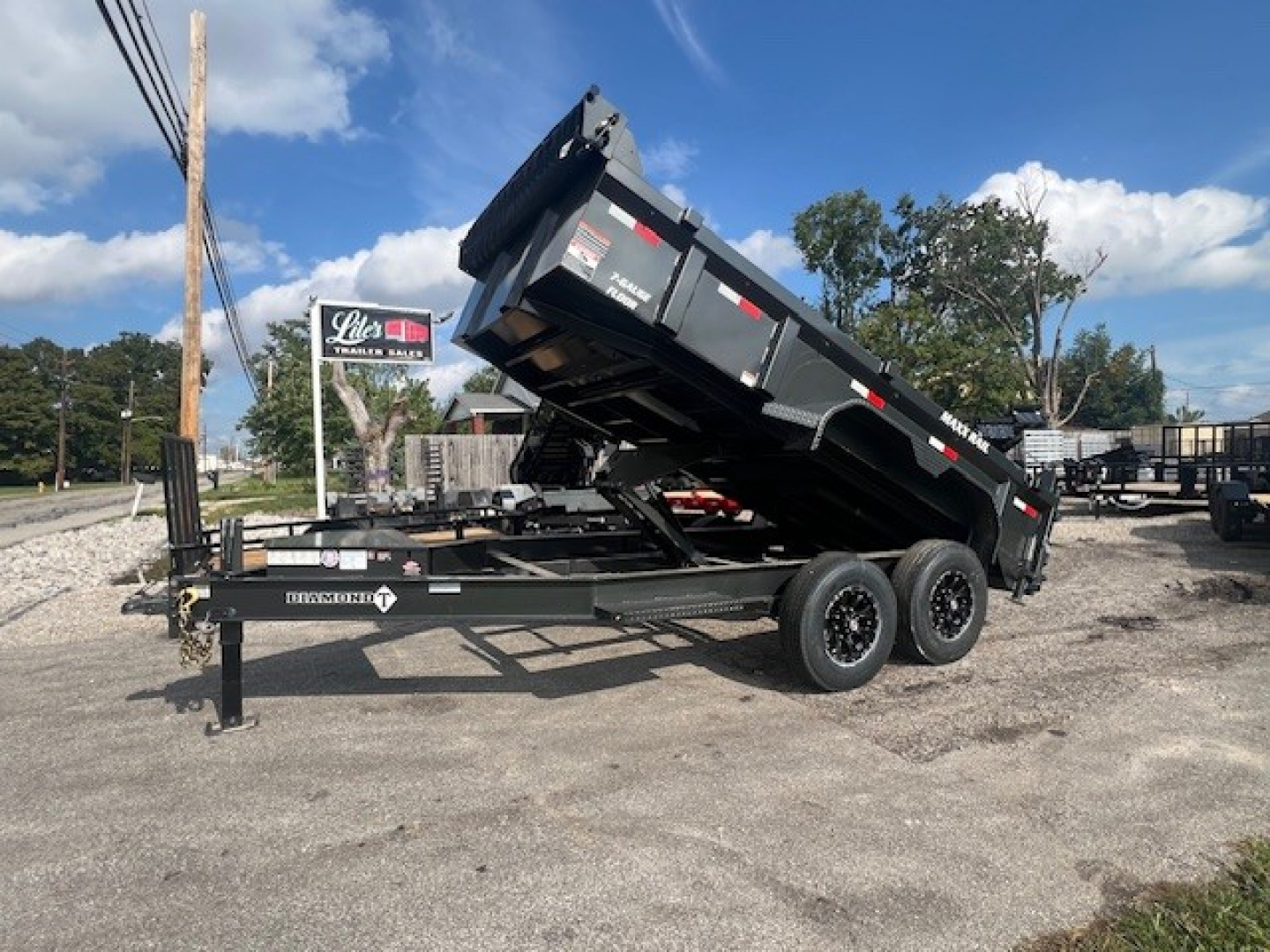 New 2026 Diamond T 83x14 16K Scissor Lift Dump Trailer