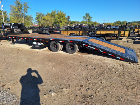 New 2026 Load Trail 102x32 Gooseneck Trailer W/ Hyd Dove Tail
