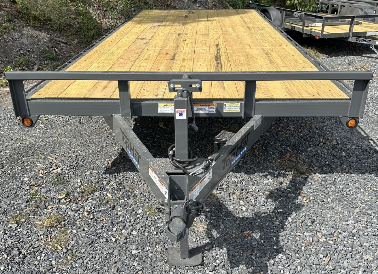 New 2026 Top Hat MDO-20x96 Deckover Trailer