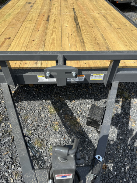 New 2026 Top Hat MDO-20x96 Deckover Trailer