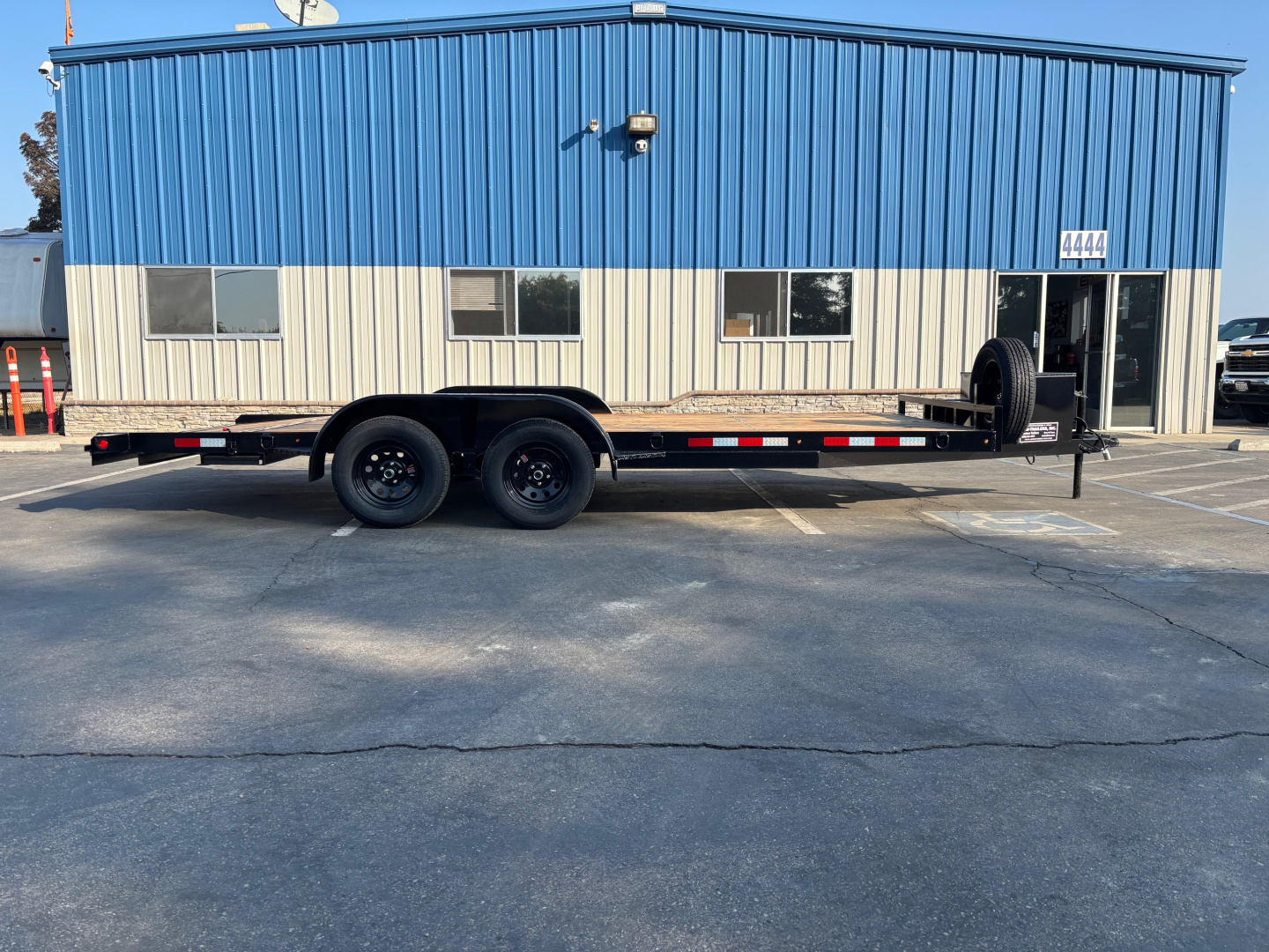 New 2025 TRU 7'x18' Dovetail Car hauler / Racing Trailer 7k