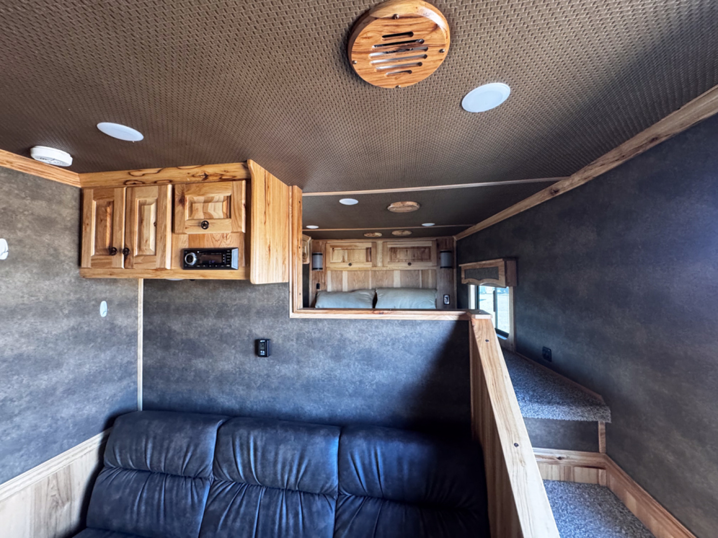 Used 2022 Merhow Trailers 3H LQ Horse Trailer