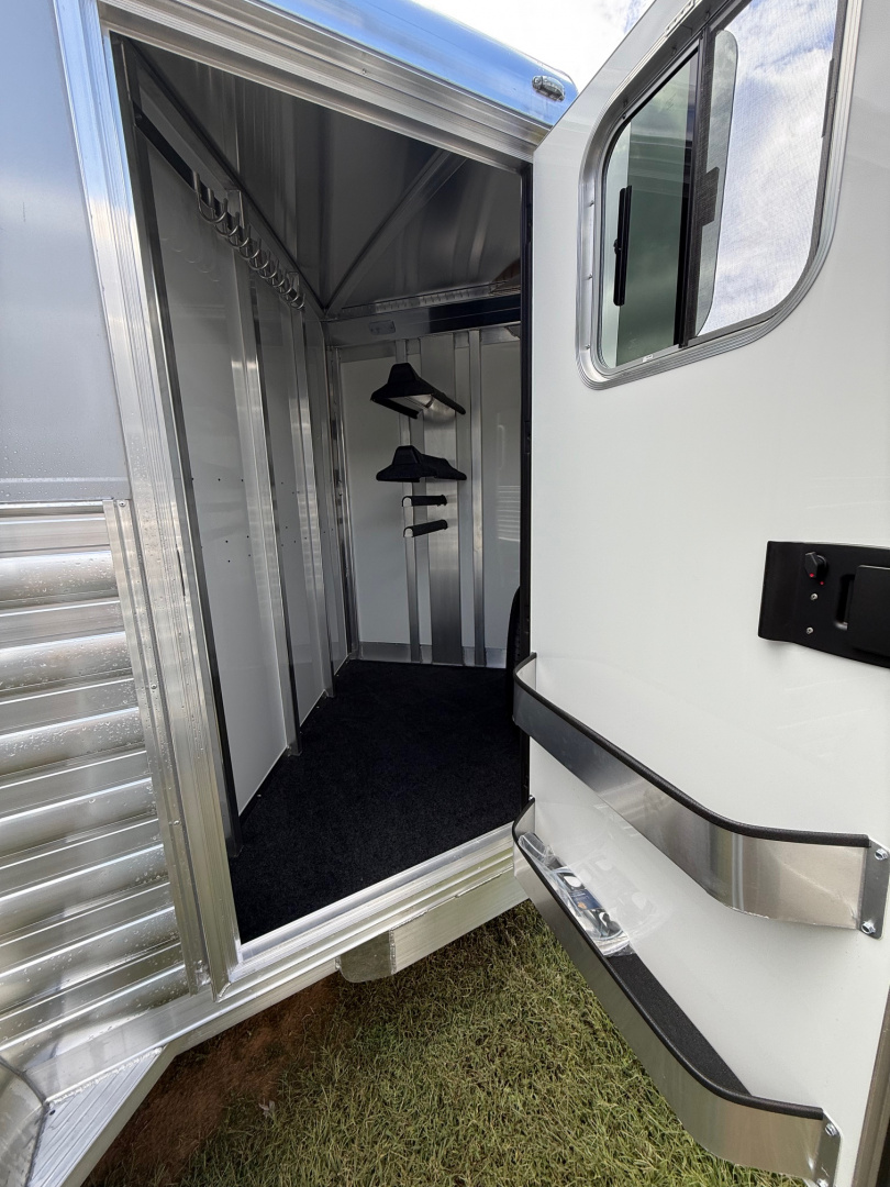 New 2026 4-Star Trailers 2 Horse Slant Load Bumper Pull Horse Trailer