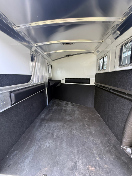 New 2026 4-Star Trailers 2 Horse Slant Load Bumper Pull Horse Trailer