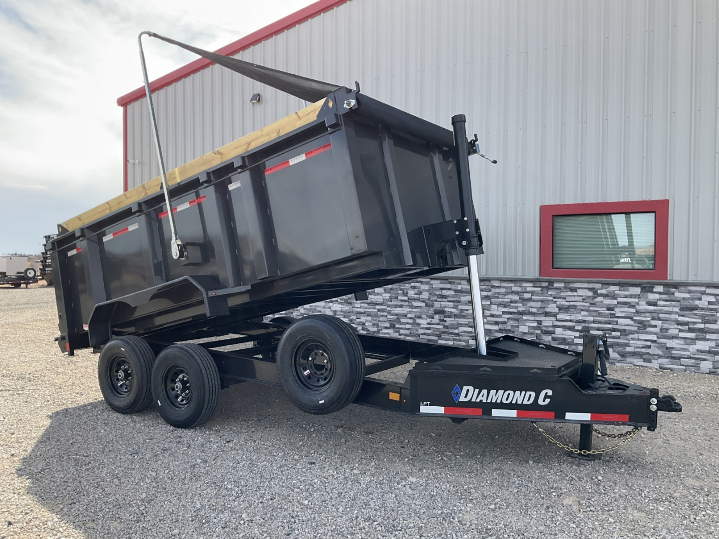 New 2026 Diamond C 82"x14' BP HD Low Profile Telescopic Dump w/ 44" Sides - LPT207