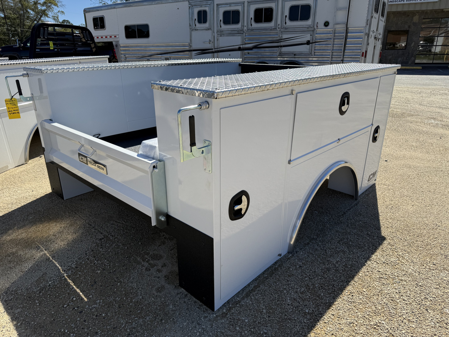 New 2025 CM Truck Beds CMG8278VVSSMLG2M Truck Bed