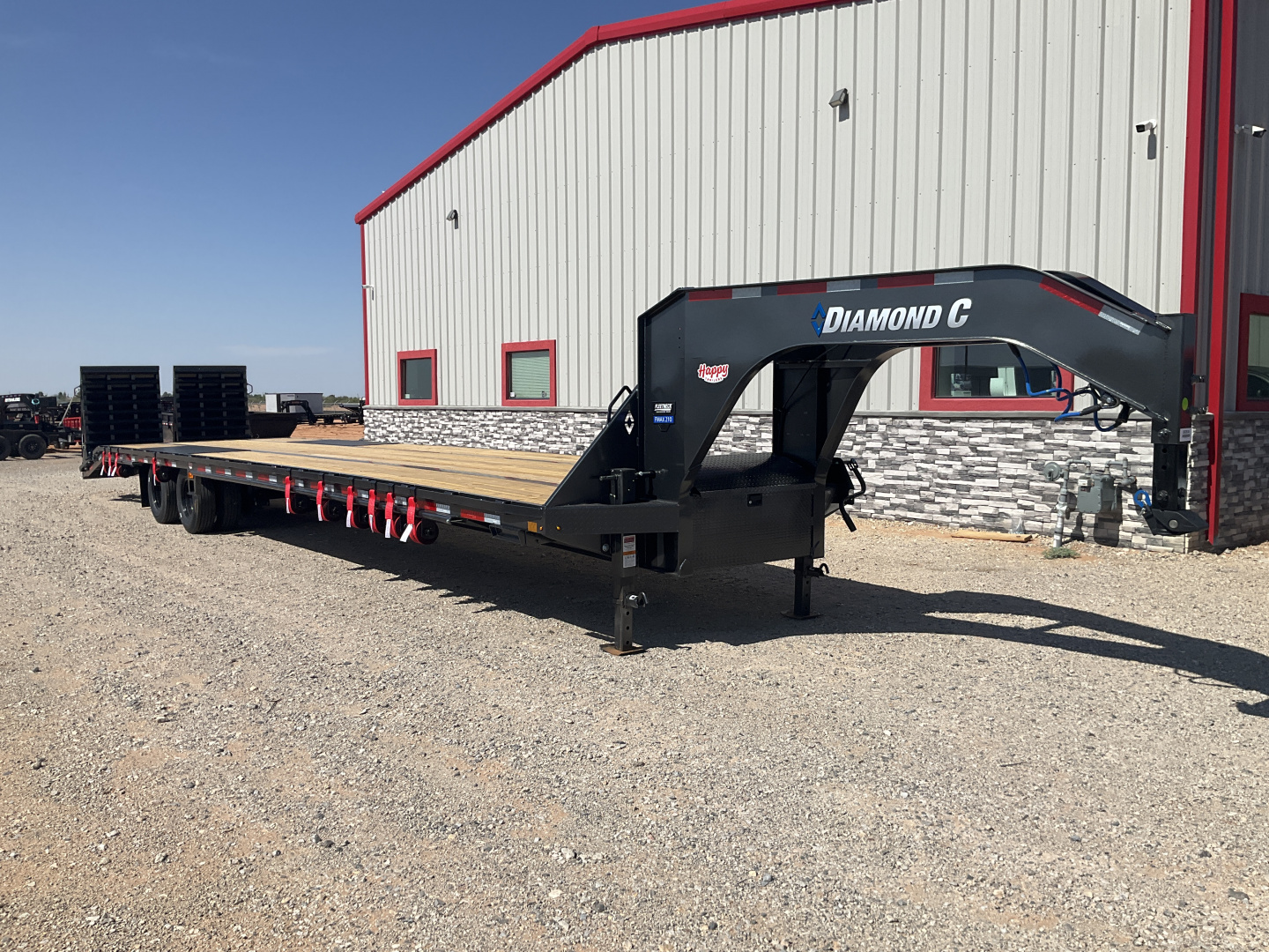 New 2026 Diamond C 102"x40' Engineered Beam FMAX210 w/ Max Ramps