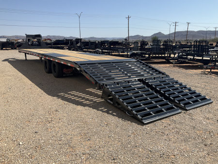 New 2026 Diamond C 102"x40' Engineered Beam FMAX210 w/ Max Ramps