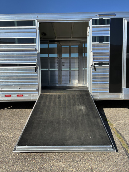 New 2026 Cimarron Trailers 30' x 8' Stierwalt Signature Series Show Trailer