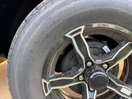 New 2026 United Trailers UATV-716TA35-8.5 Cargo / Enclosed Trailer