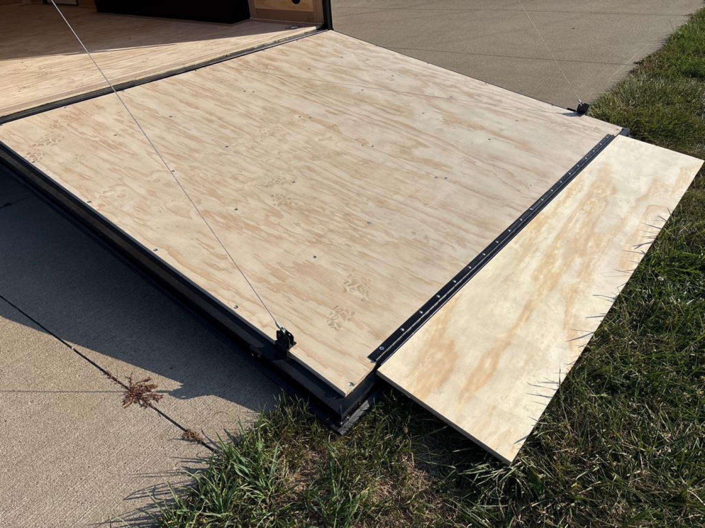 New 2026 United Trailers UJ-8.516TA35 Cargo / Enclosed Trailer