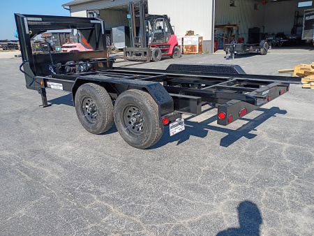 New 2026 PJ Trailers DR142