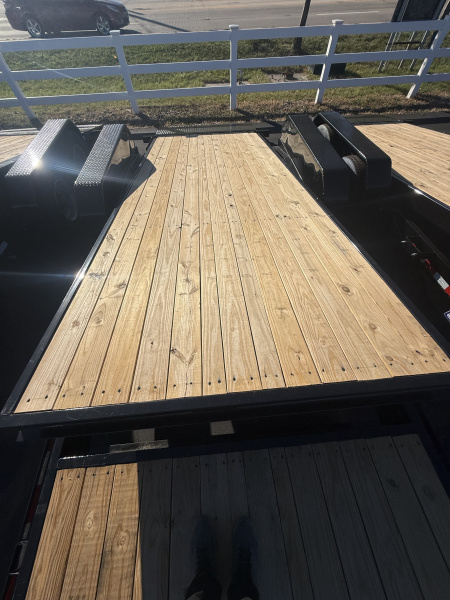 New 2025 Sure-Trac 7x18+4 14k tilt equipment trailer Equipment Trailer