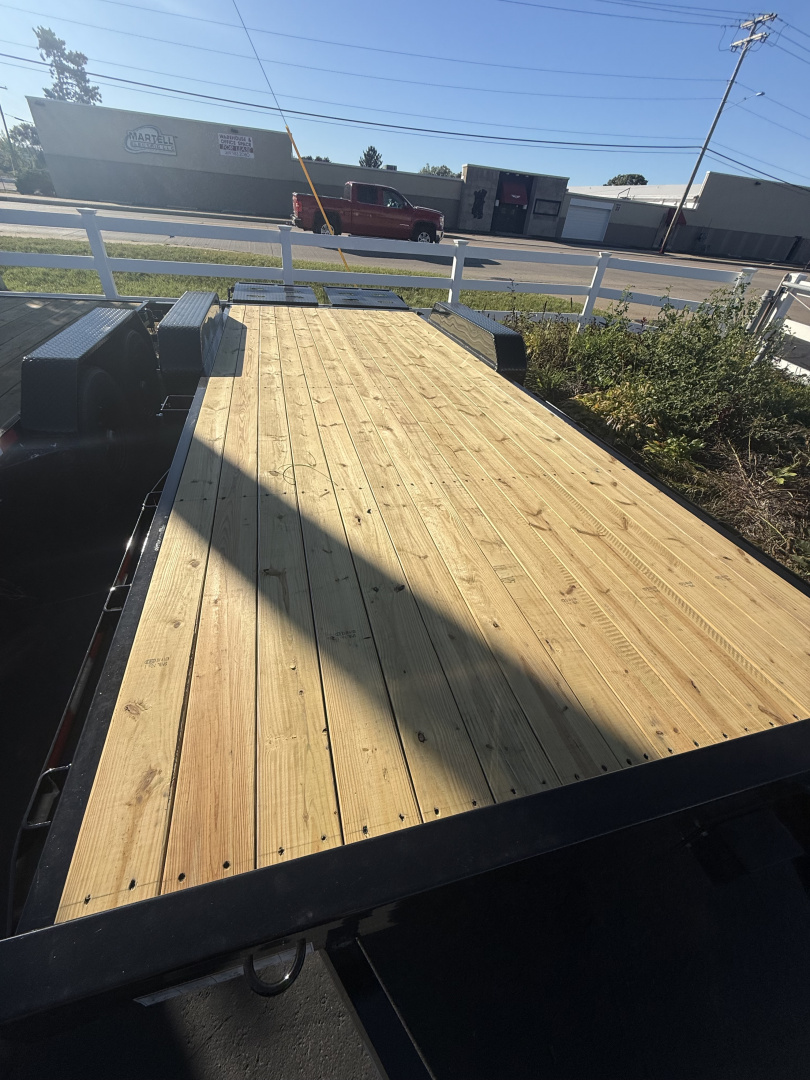 New 2025 Sure-Trac 7x17+3 Universal Ramp Equipment Trailer