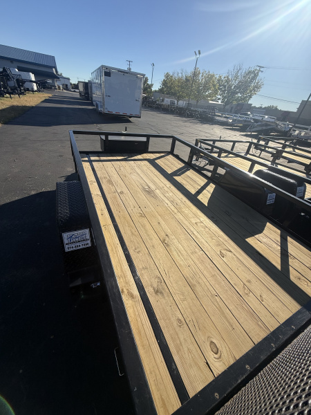 Used 2022 Sure-Trac 6x10 tube top w/ toolbox Flatbed Trailer