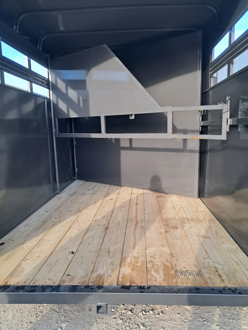 New 2026 CornPro SB-147S Horse Trailer