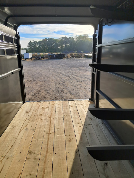 New 2026 CornPro SB-147S Horse Trailer