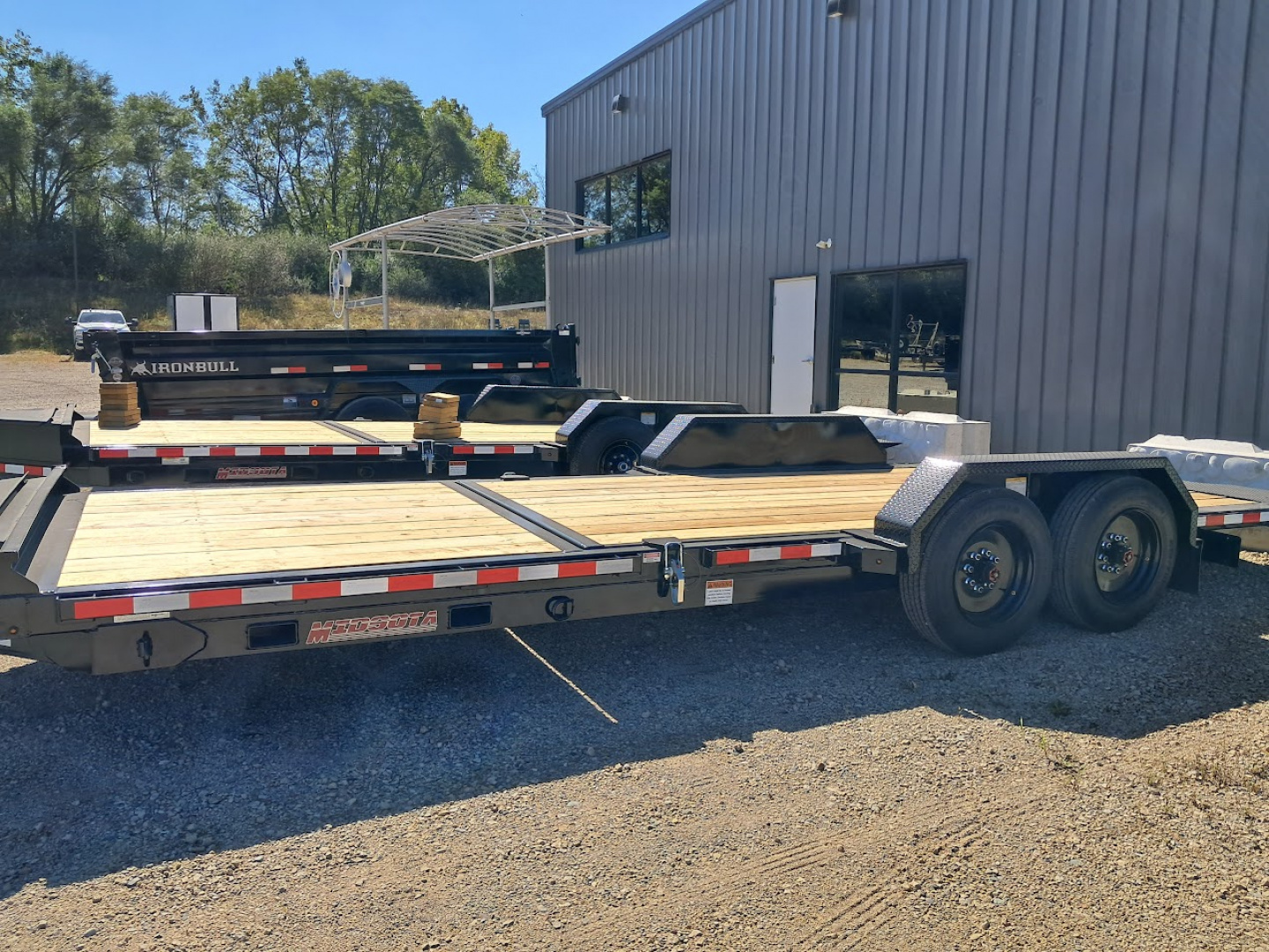 New 2025 Midsota NTB22-BP-154 83"X22' Equipment Trailer 15.4k