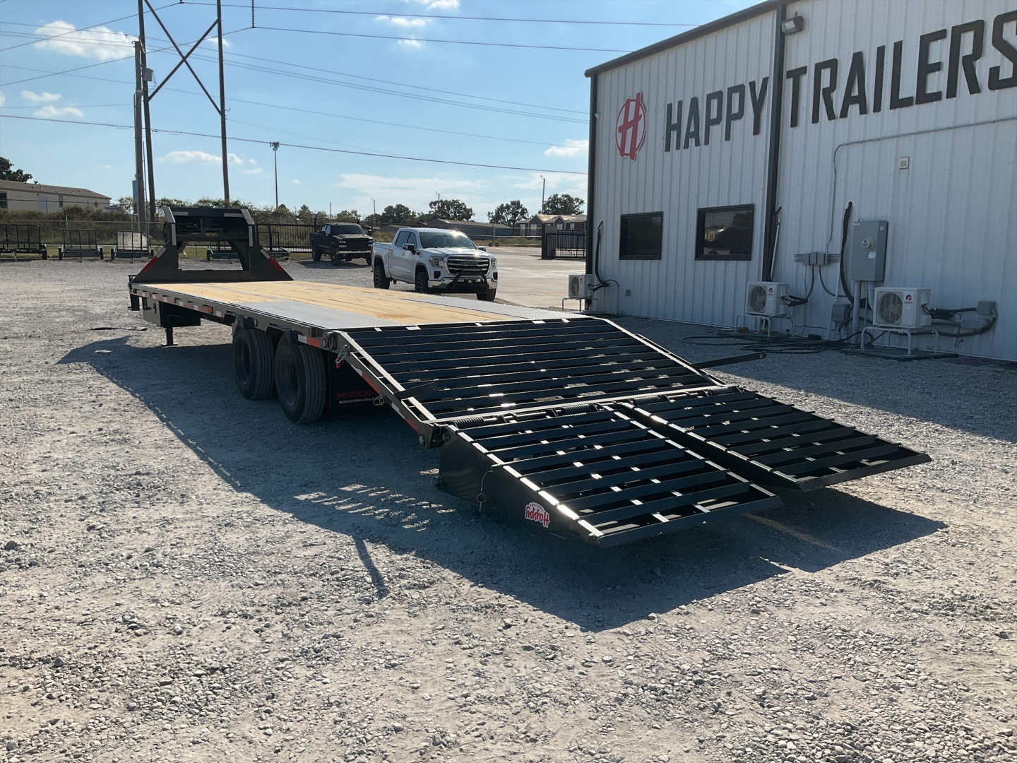 New 2026 102”x30’ MAXX-D Engineered GN Flatbed w/ Duals – LDX