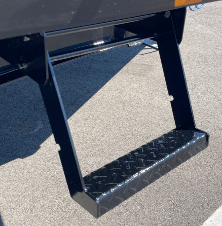 New Diamond C 22' DET-208 Power Tilt Deck Over Equipment Trailer 18,000LB, 8K Axles, 17.5" Tires