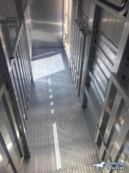 New 2026 Exiss Trailers Exhibitor Mini Combo 615 BP Windows Horse Trailer