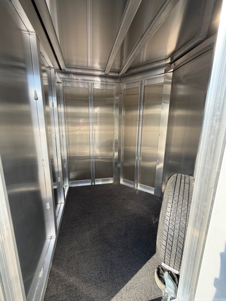 New 2026 Exiss Trailers Exhibitor Mini Combo 615W BP Windows Horse Trailer