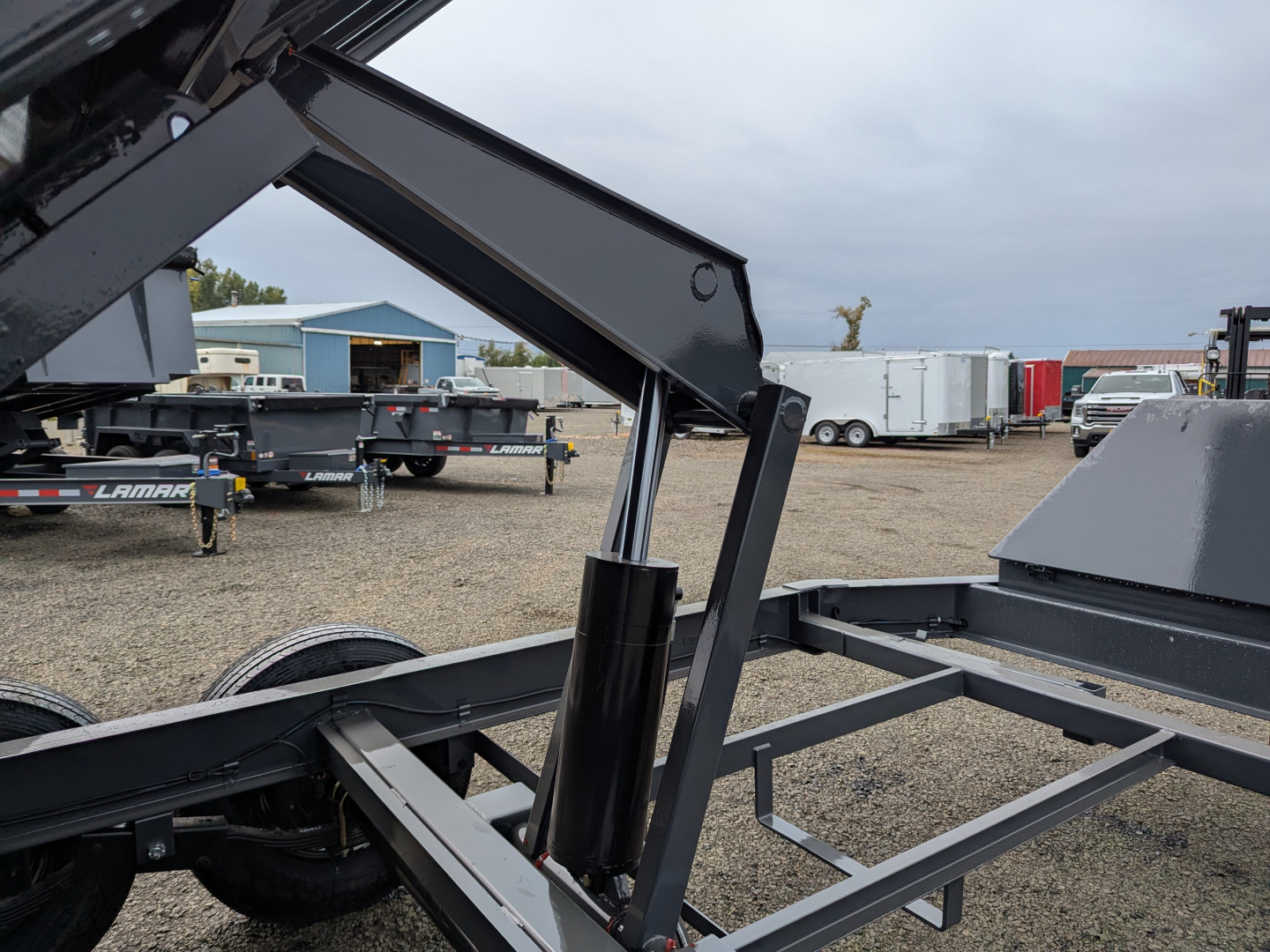 New 2026 LAMAR TRAILERS 83" x 14' -14K Dump Trailer 48" SIDES