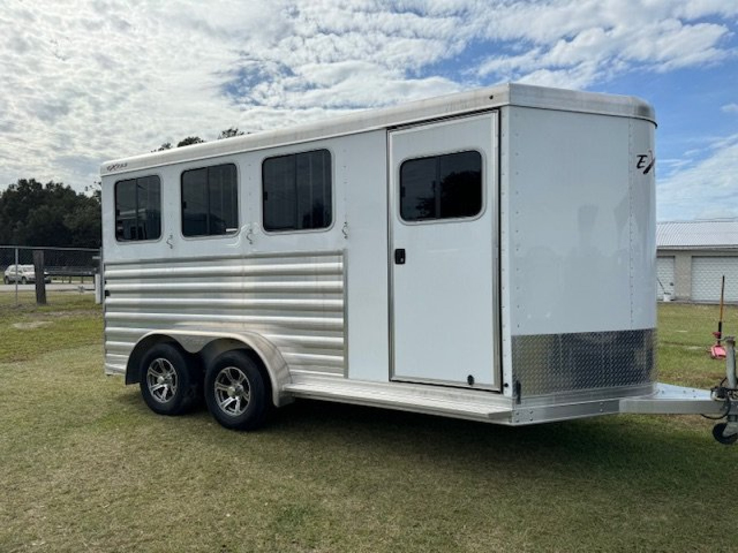 New 2026 Exiss Trailers Express 3H XT Horse Trailer