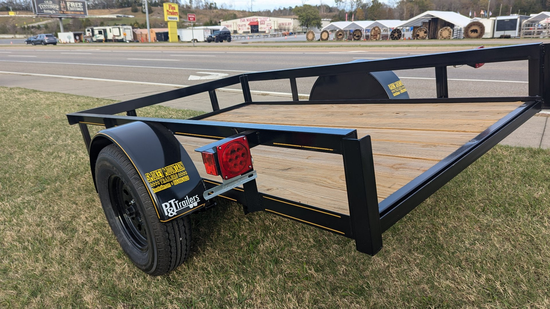 New 2024 P & T Trailers 5X8 STT Utility Trailer