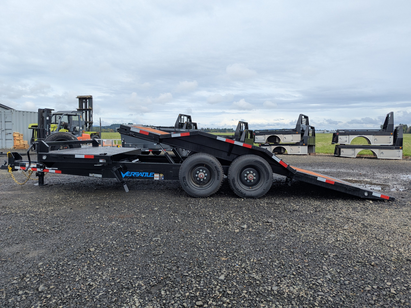 New 2026 Versatile Trailers SF204T-7X20/20K Tilt Trailer