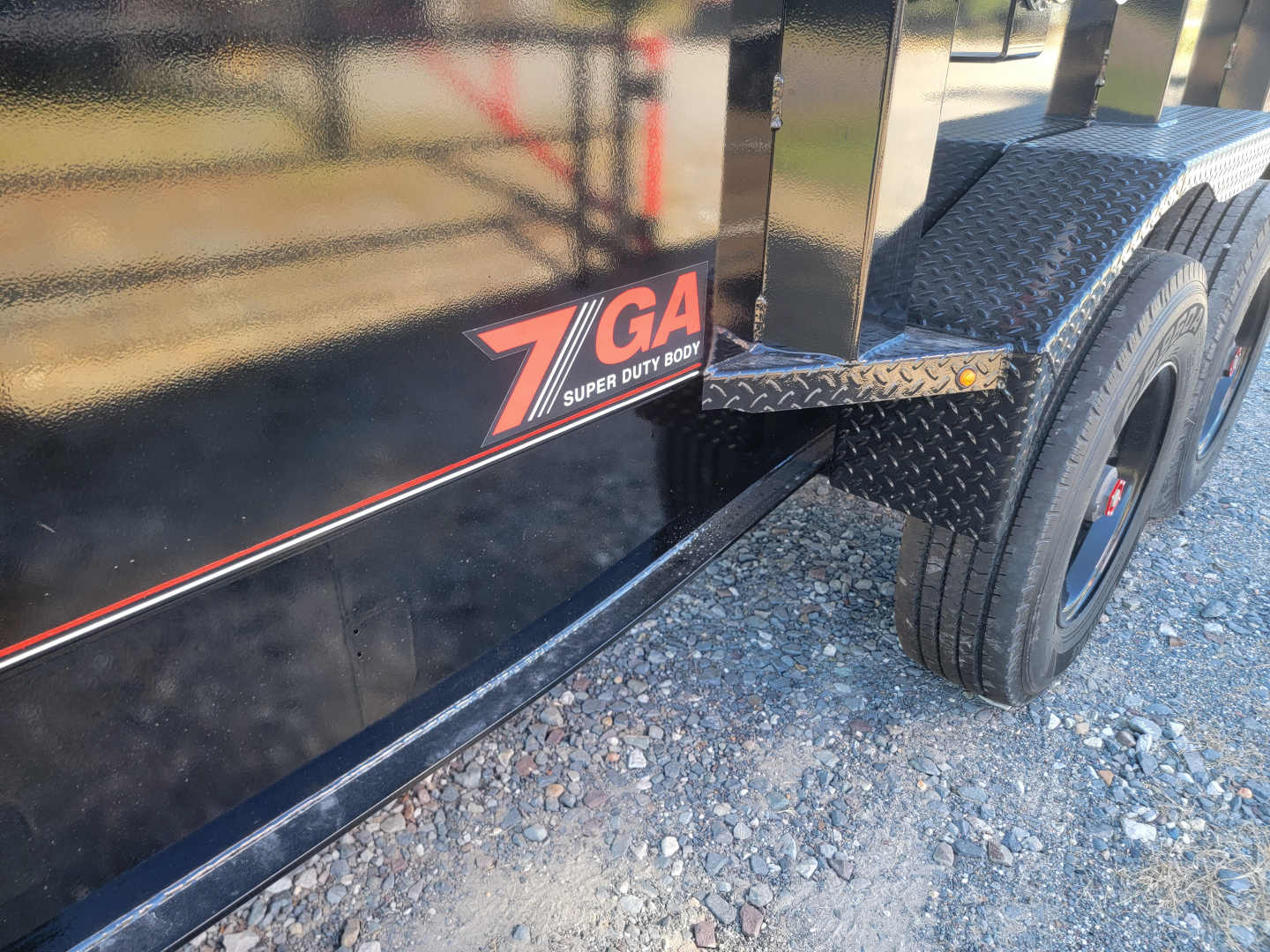 New 2026 Diamond C Trailers LPT210 16'x82" Gooseneck Dump Trailer Pacesetter Edition Dump Trailer