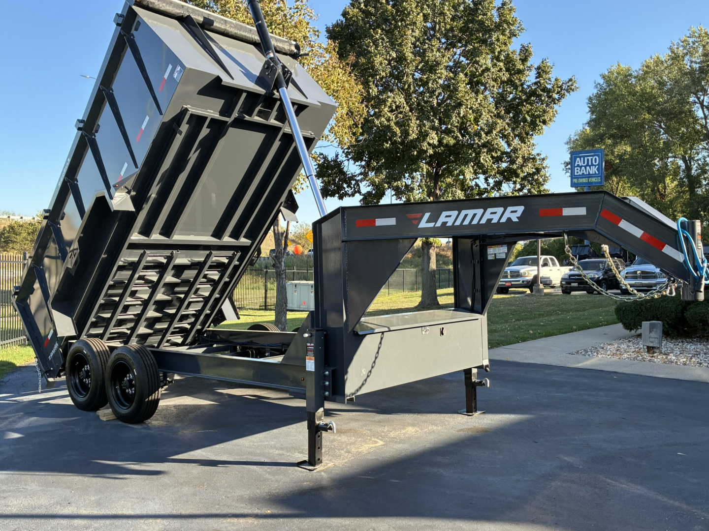 New 2026 Lamar Trailers 83"X14'-14K Gooseneck Telescopic Dump Trailer