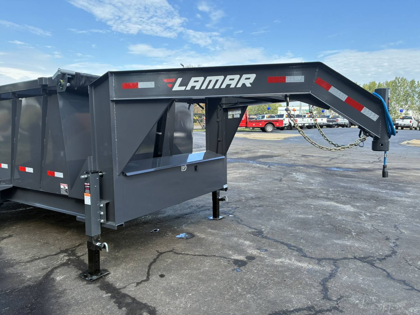 New 2026 Lamar Trailers 83"X16'-14K Gooseneck Telescopic Dump Trailer