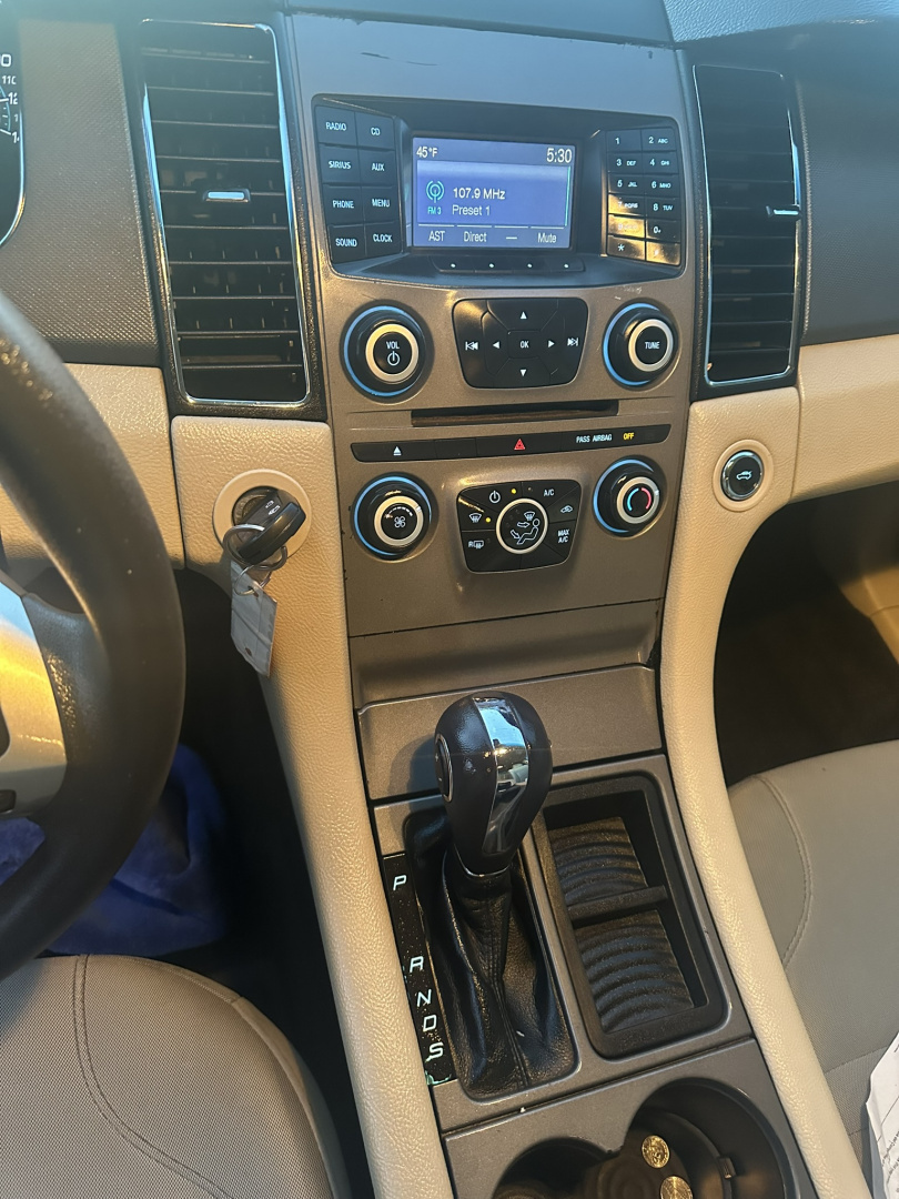Used 2015 Ford taurus Car