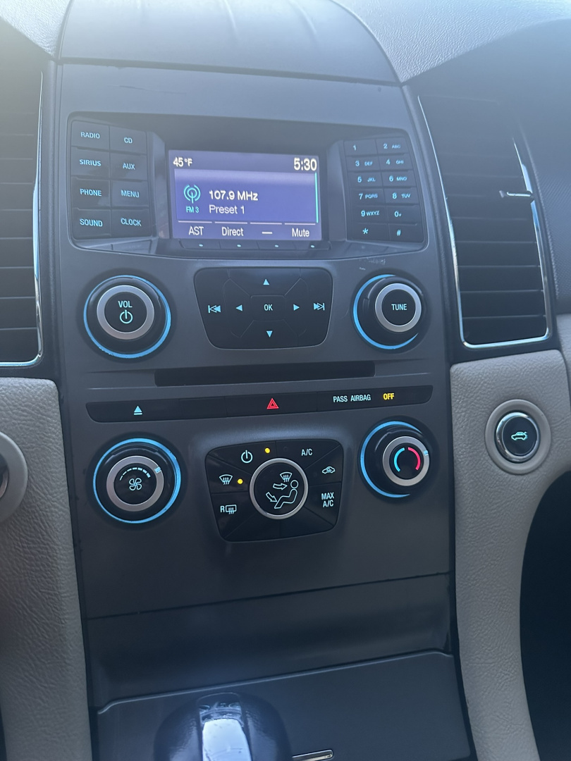 Used 2015 Ford taurus Car