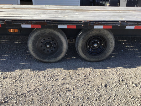 Used 2024 Trail Maxx 102"x40' GN Flatbed w/ Max Ramps