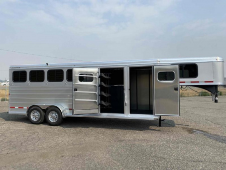 New 2026 Logan Bullseye 4 Horse XL w/ Closet Tack Package