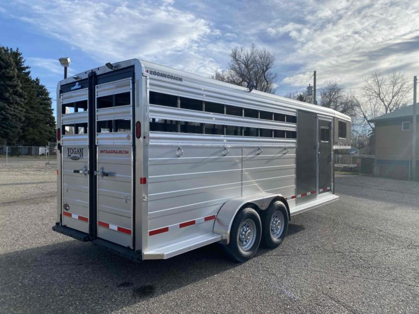 New 2026 Logan Bullseye 4 Horse Stock Combo Trailer