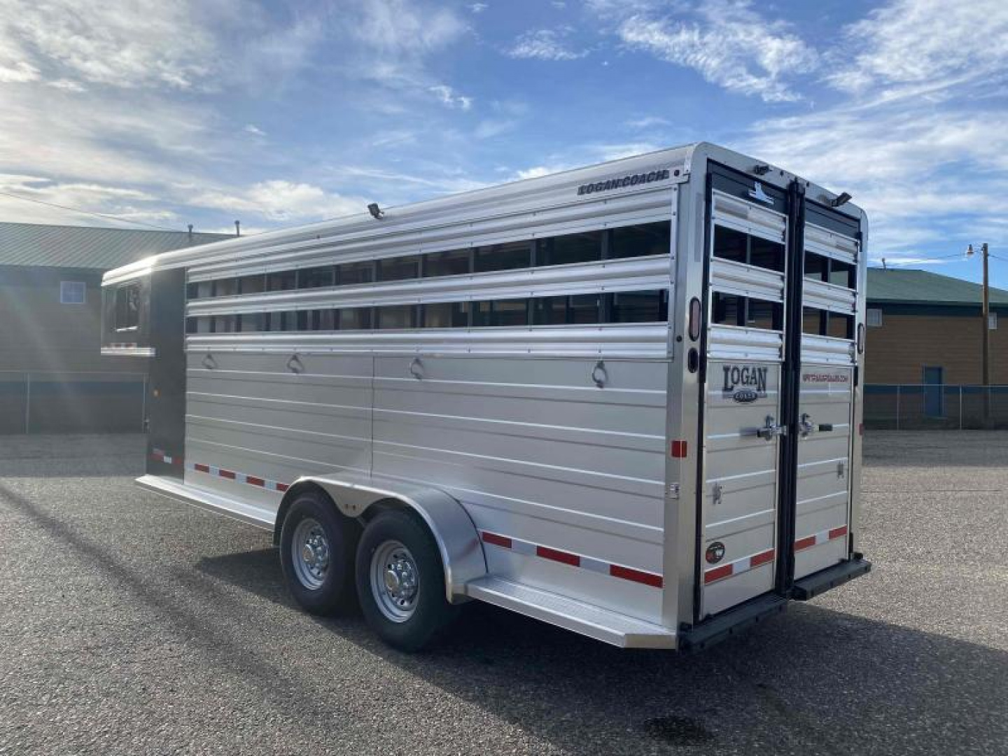 New 2026 Logan Bullseye 4 Horse Stock Combo Trailer
