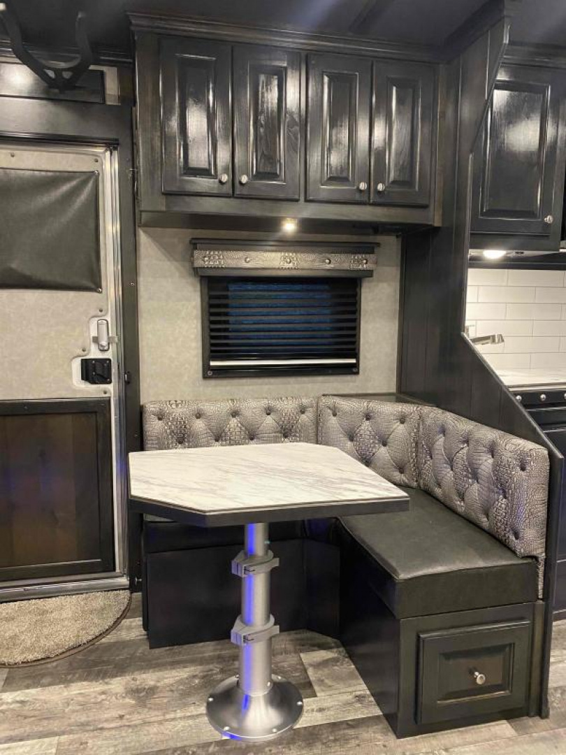 New 2023 Cimarron Norstar 4 Horse Sideload 15'6" Outlaw Living Quarter