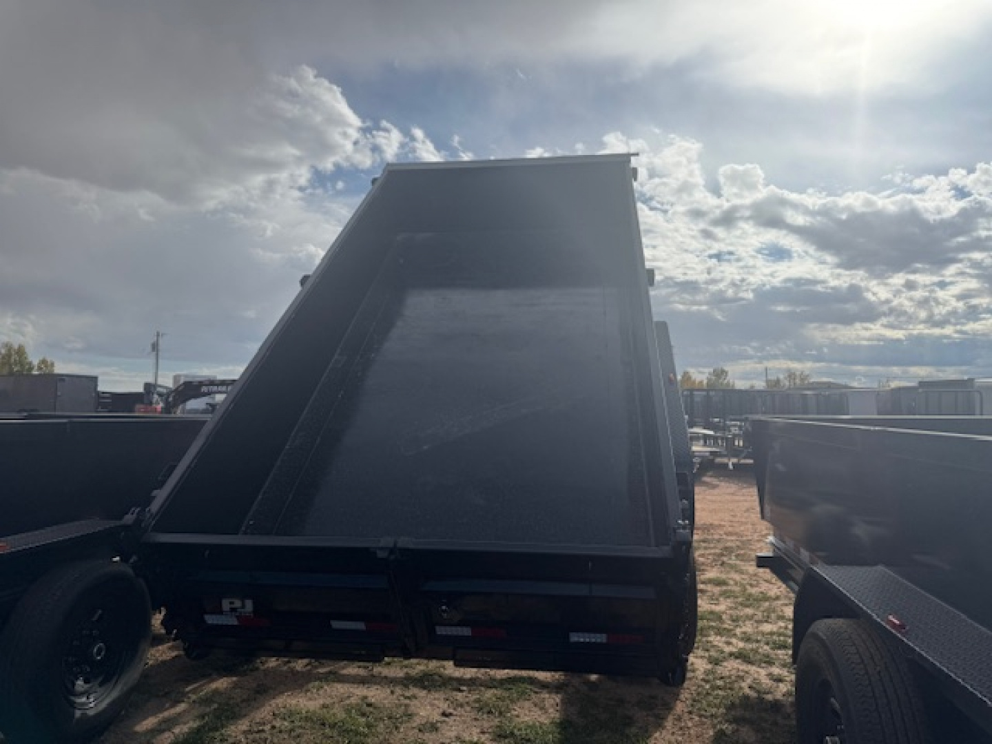 New 2026 PJ D7 DUMP TRAILER 7X14 14K BP