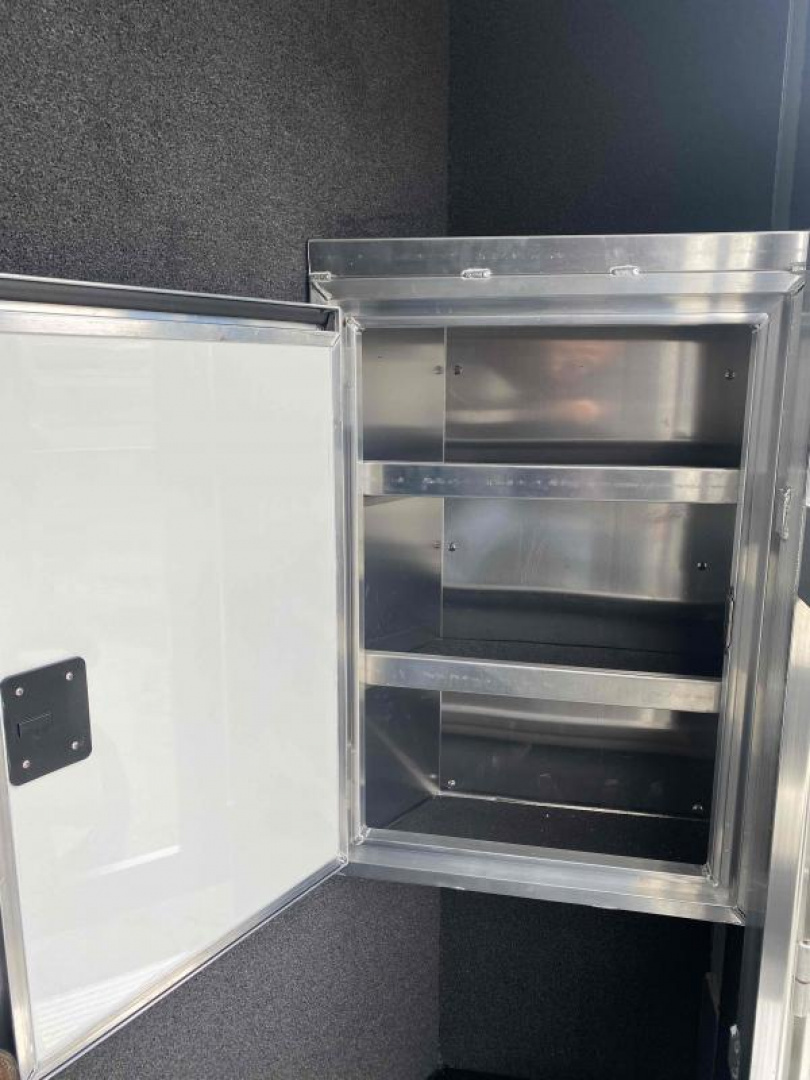 New 2023 Cimarron 4 Horse Side Load with 14'9" Living Quarter Trailer