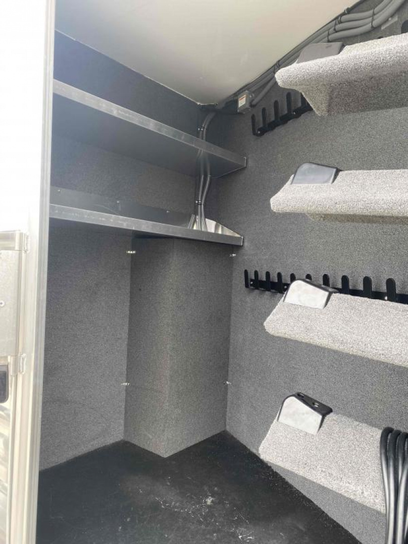 New 2023 Cimarron 4 Horse Side Load with 14'9" Living Quarter Trailer