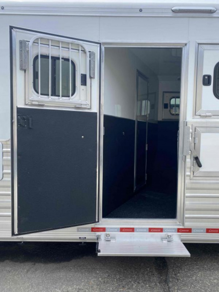 New 2023 Cimarron 4 Horse Side Load with 14'9" Living Quarter Trailer