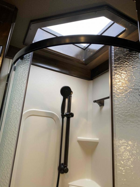 New 2023 Cimarron 4 Horse Side Load with 14'9" Living Quarter Trailer