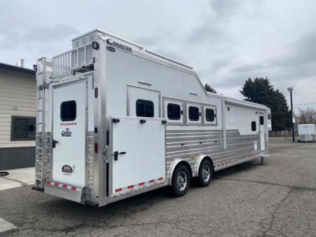 New 2023 Cimarron 4 Horse Side Load with 14'9" Living Quarter Trailer