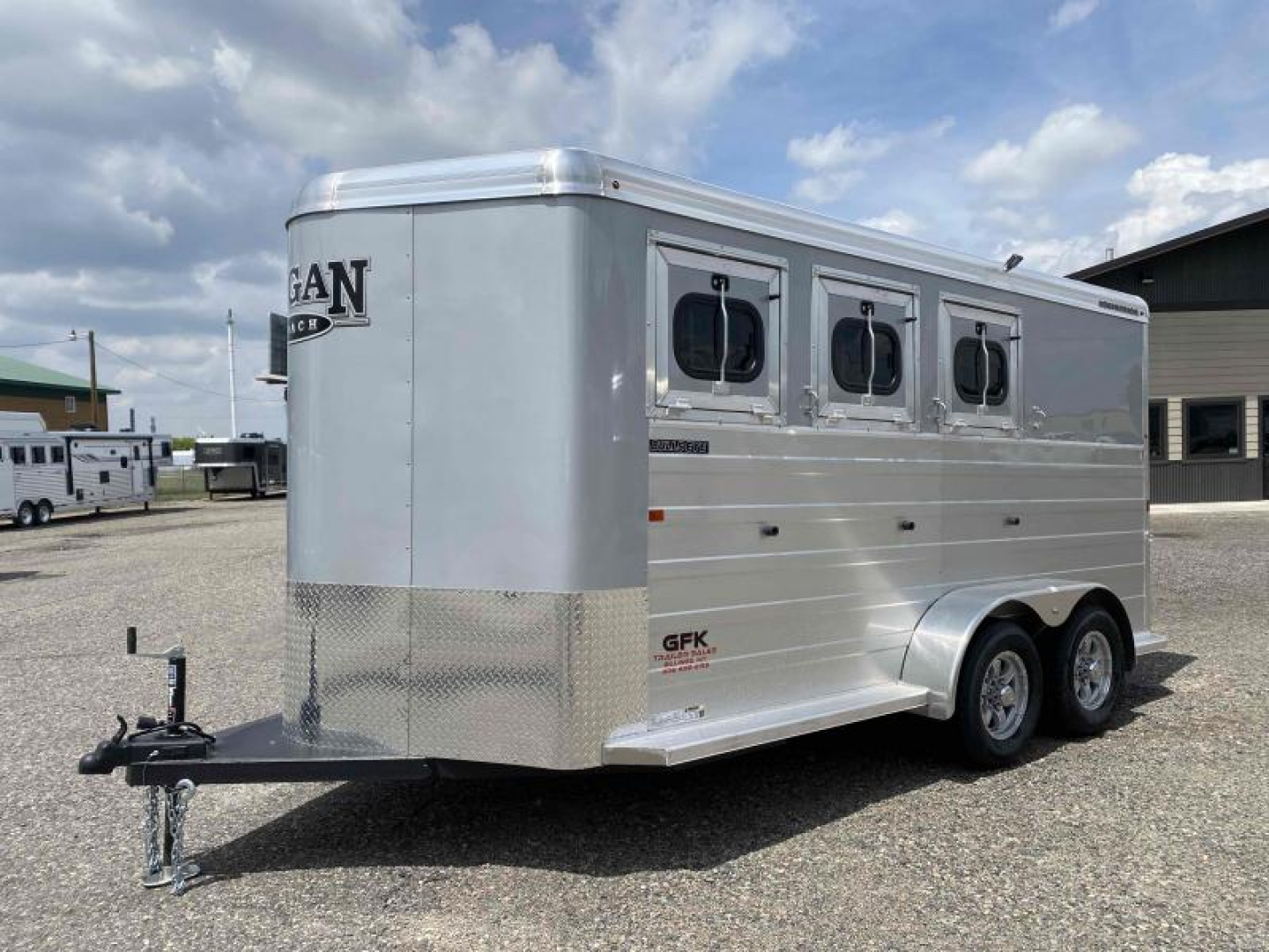 New 2026 Logan Bullseye 3 Horse Bumper Pull