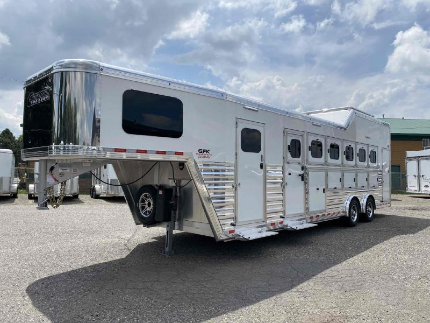New 2024 Cimarron Norstar 6 Horse Trainer Trailer